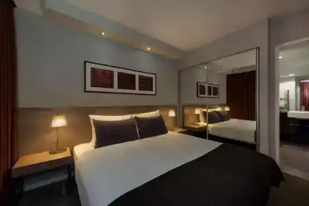 Adina Apartment Frankfurt Neue Oper - 40
