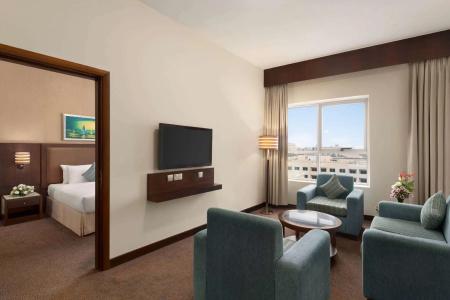 Ramada by Wyndham Dubai Deira - 36