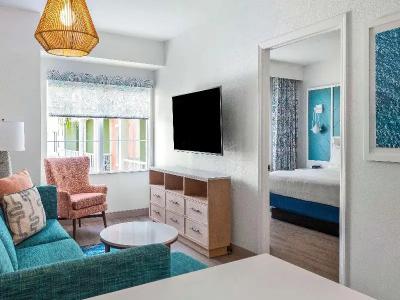 DoubleTree Suites by Hilton - 113