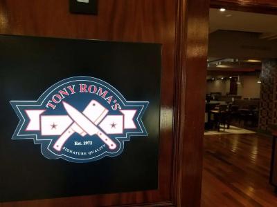Hilton Palm Beach Airport - 39