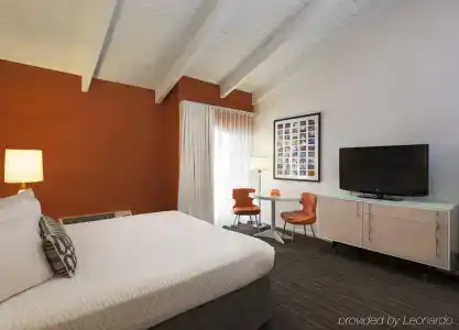 Inn at Venice Beach - 14