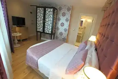 Katelya - 63