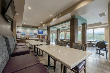 Holiday Inn Express-Kicking Horse, An Ihg - 48