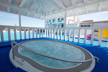 Flamingo resort - 8