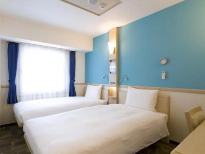Toyoko Inn Shin-Aomori-eki Higashi-guchi - 8