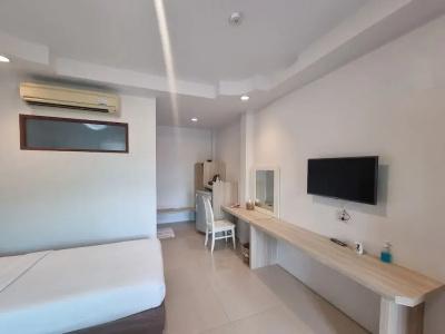 The Green Beach - 22