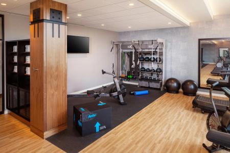Hampton Inn Boston Seaport District - 17