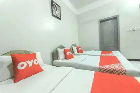 Super Oyo 108 Marsa Al Masafar Apartment - 10