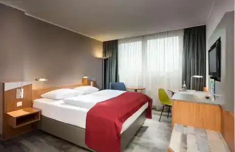 Ramada by Wyndham Hannover - 20