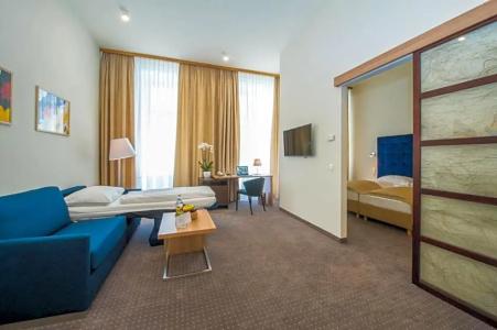 HiLight Suites - 78