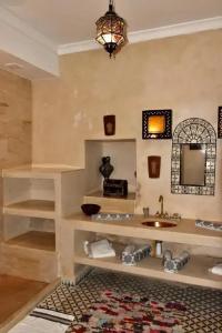 Riad Ta'achchaqa - 81