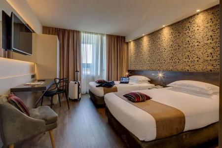Best Western Plus Farnese - 73