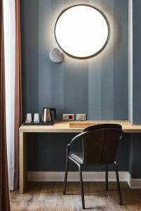 The Modernist - 42