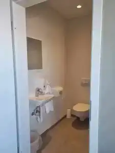 Við Hafið - 2