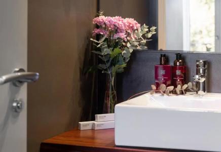 Duquesa Suites Barcelona - 54