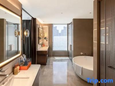 Crowne Plaza Qingdao Jinshui, An Ihg - 108