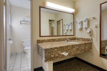 Best Western Winners Circle - 109