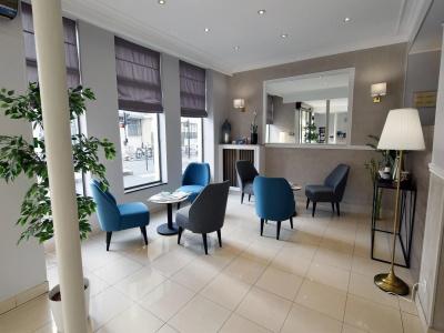 Alyss Saphir Cambronne Eiffel - 18