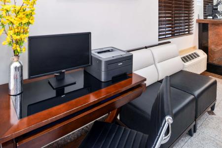 Best Western Hollywood Plaza Inn - Hollywood Walk Of Fame - La - 4