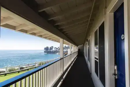 Sea & Sand Inn - 6
