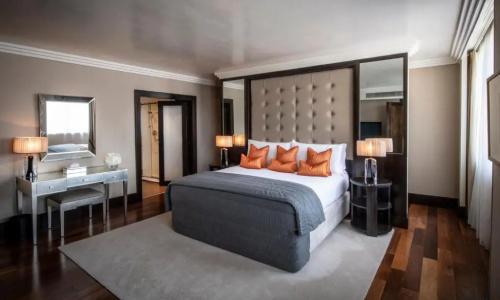 The Westbury - 112