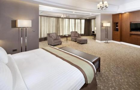 Crowne Plaza West Bay, An Ihg - 20