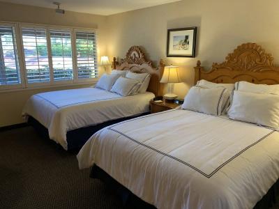 Franciscan Inn & Suites - 5