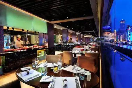 Radisson Collection Hyland - 21