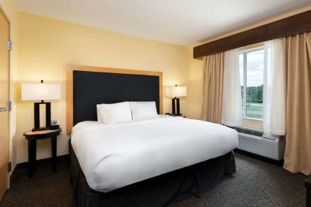 DoubleTree by Hilton Savannah Airport - 5
