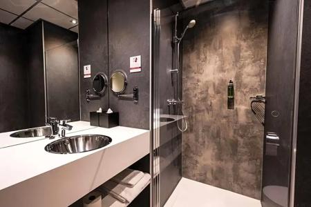 Best Western Plus Groningen Plaza - 39