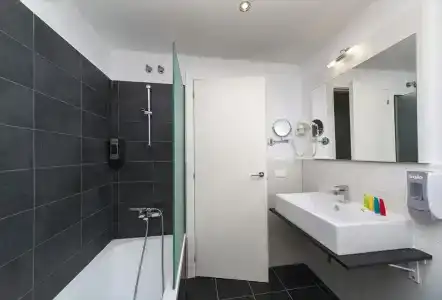ApartFerrer Skyline - 9