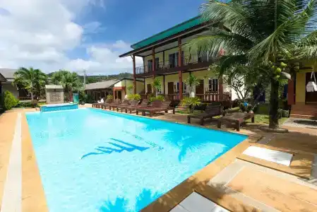 Sleep In Lanta Resort - 11