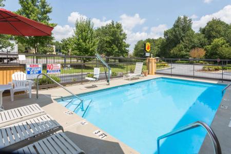 Super 8 by Wyndham/I-85 Atlanta - 9