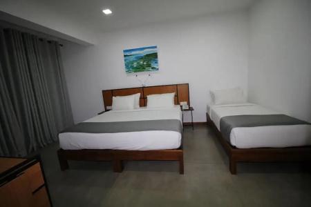 Serenity Tissa - 42