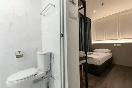 Philip - SG Clean & Staycation Approved - 7