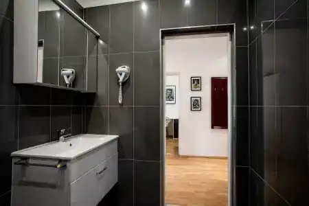 Best Western Plus Celebrity Suites - 43