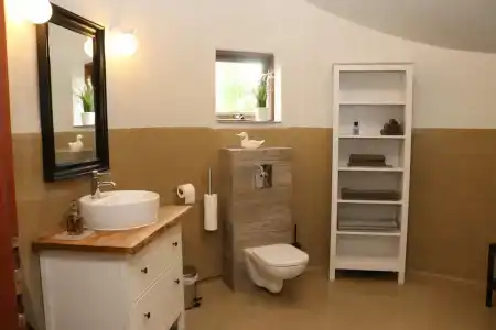 Lava Water Accommodation - 80
