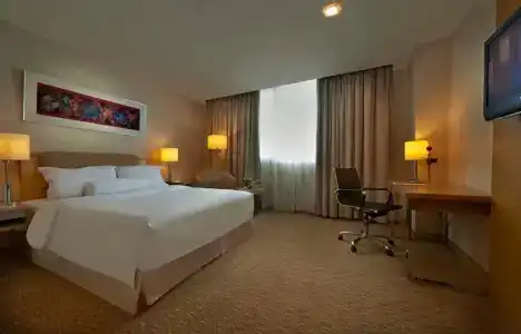 Royale Chulan The Curve - 47