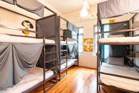 Lyn's Home Boutique Hostel - 33
