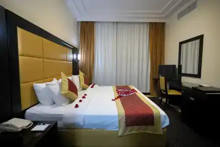 Royal Beach & Resort - 3