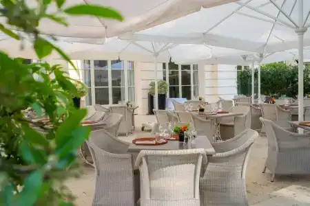 Waldorf Astoria Versailles - Trianon Palace - 8