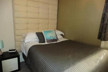Brighton Inn Boutique Guest Accommodation - 11