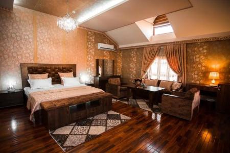 Caravan Castle Boutique - 49
