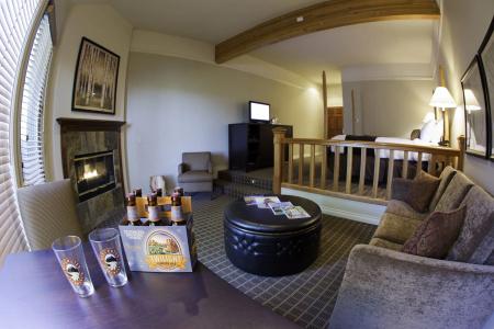 Pine Ridge Inn - 1