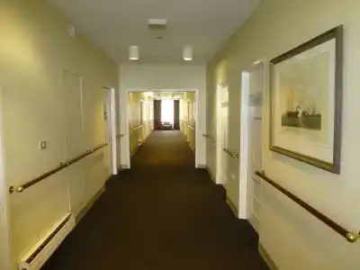 Mariners Court - 14