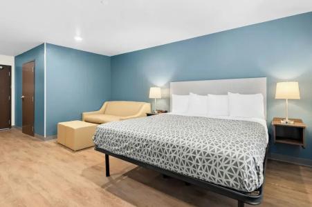 Comfort Suites - 58