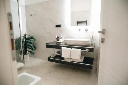 Escape Luxury Suite - 35