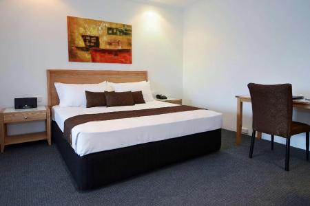Best Western Motor Inn & Serviced - 69