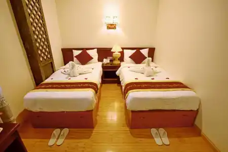 Boss - Mandalay - 21