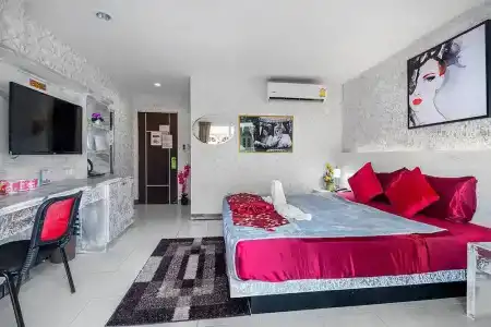 The Shades Boutique at Beach Road - 55